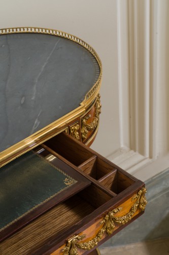 Mobilier Table & Guéridon - Table à écrire d'époque Louis XVI