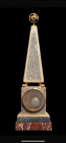 Horlogerie Pendule - Pendule obélisque Louis XVI signée Bourdier