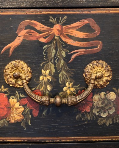 Commode laquée d'époque Louis XIV - Louis XIV