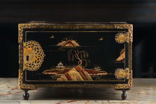 Coffret écritoire de voyage japonais vers 1730 - Galerie Pellat de Villedon
