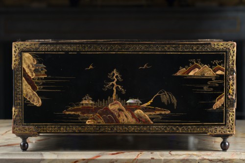 XVIIIe siècle - Coffret écritoire de voyage japonais vers 1730