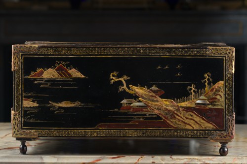 Coffret écritoire de voyage japonais vers 1730 - 