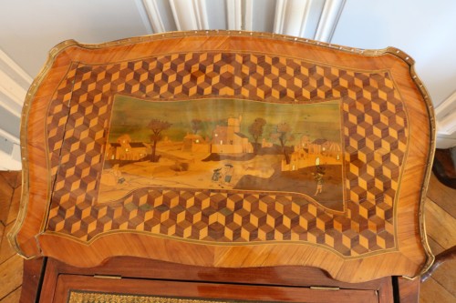 Antiquités - Table à écrire dite « à la Pompadour » estampillée Léonard Boudin