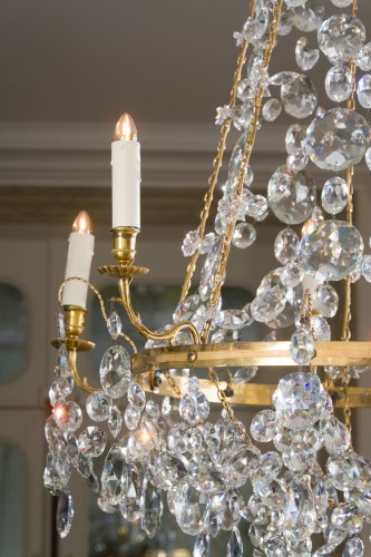 Lustre Louis XVI en cristal et bronze doré à six bras de lumière - Luminaires Style Louis XVI