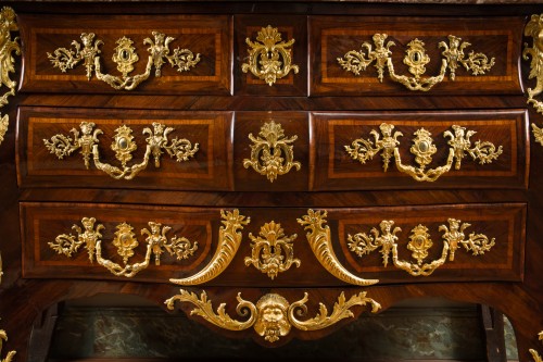 Commode Louis XV, estampillée Criaerd et JME - Galerie Pellat de Villedon
