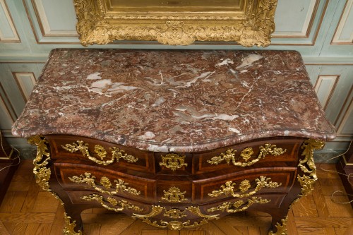 Antiquités - Commode Louis XV, estampillée Criaerd et JME