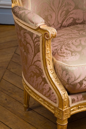 XVIIIe siècle - Paire de bergères Louis XVI, estampillée Antoine Gailliard