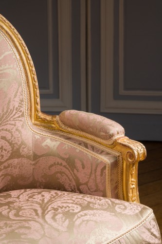 Louis XVI - Paire de bergères Louis XVI, estampillée Antoine Gailliard