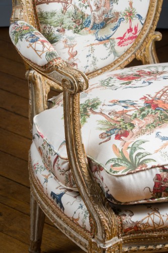 XVIIIe siècle - Suite de quatre fauteuils en médaillon d'époque Louis XVI