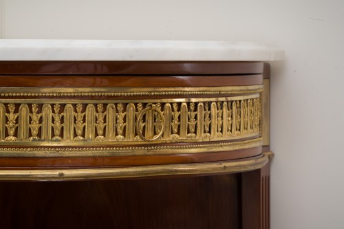 Antiquités - Paire d’encoignures estampillées G.Dester provenant du château de Dampierre