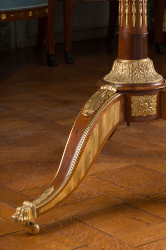 Guéridon en acajou estampillé Martin Carlin et JME - Galerie Pellat de Villedon