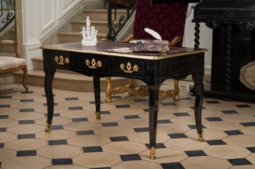 Bureau plat d’époque Régence - Mobilier Style Louis XV