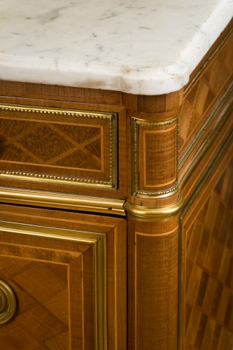 Commode Louis XVI, estampillé Weisweiler - Galerie Pellat de Villedon