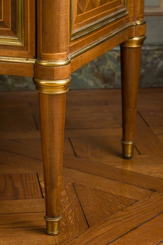 XVIIIe siècle - Commode Louis XVI, estampillé Weisweiler