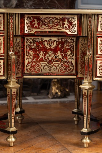 Louis XIV - Bureau Mazarin en marqueterie Boulle