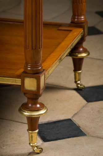 Table desserte d’époque Louis XVI, estampillée de Pierre Garnier - Louis XVI