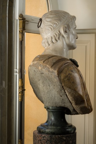 Paire de bustes XVIIIe en marbre - Louis XV