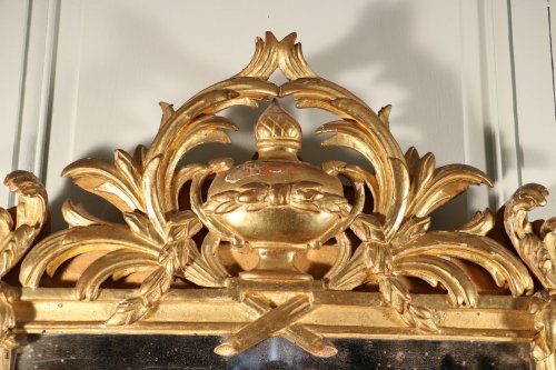 Gilded wood mirror, circa 1770 - Louis XVI