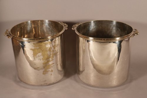 Paire de rafraîchissoirs du XVIIIe siècle en métal argenté - Argenterie et Arts de la table Style 