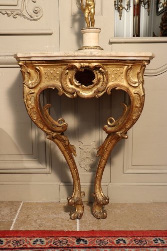 Paire de consoles d’applique en bois sculpté et doré, Italie vers 1760 - Louis XV