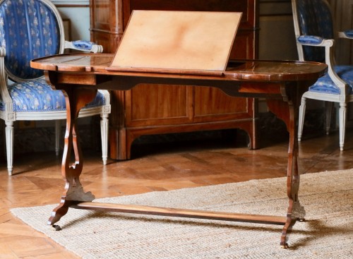 Mahogany reading table circa 1780 - 