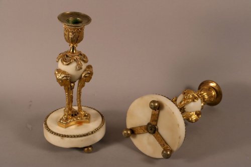 Antiquités - Paire de flambeaux aux protomés de bouc, époque Louis XVI