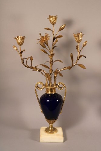 Paire de candélabres, époque Louis XVI - Luminaires Style Louis XVI