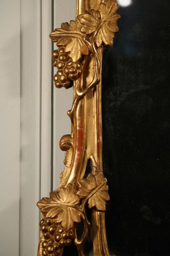 Miroir, époque Louis XV, bois sculpté et doré, Provence - Louis XV