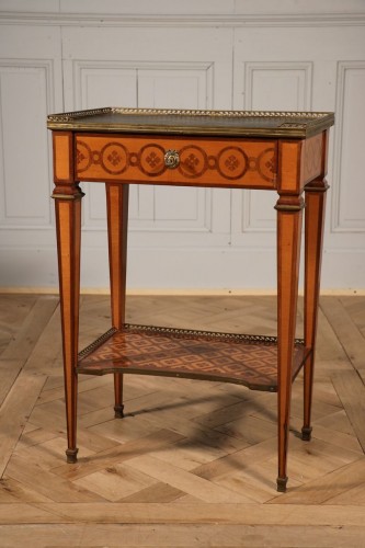 Table à écrire vers 1780 estampillée D. DE . LOOSE - Mobilier Style Louis XVI