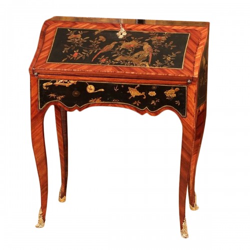 Secrétaire in satiné and Chinese lacquer, attributed to François Garnier