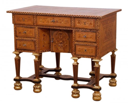 Bureau Mazarin marqueté