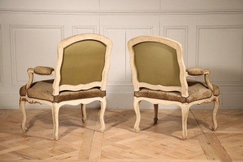 Antiquités - Salon se composant d’une paire de fauteuils et d’une paire de chaises à la reine