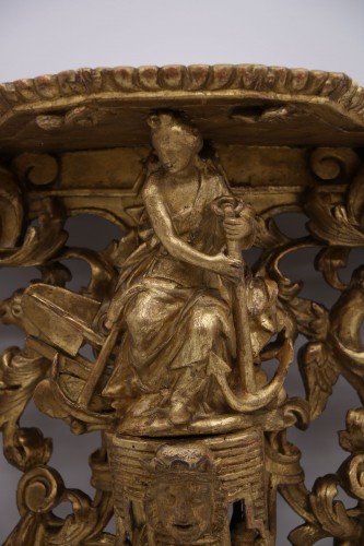 Console d’applique en bois doré d'époque Régence représentant l’allégorie de la Marine - Mobilier Style Régence