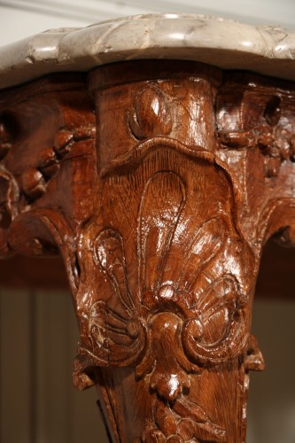 Console en bois de chêne richement sculptée - Régence