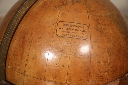 Paire de globes terrestre et céleste, Écosse milieu du 19e siècle - Galerie Pellat de Villedon