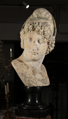 Antiquités - Buste d'Attis en marbre de Carrare