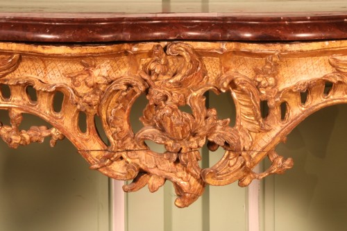 Console en bois sculpté et doré venant du château de Commarin - Mobilier Style Louis XV