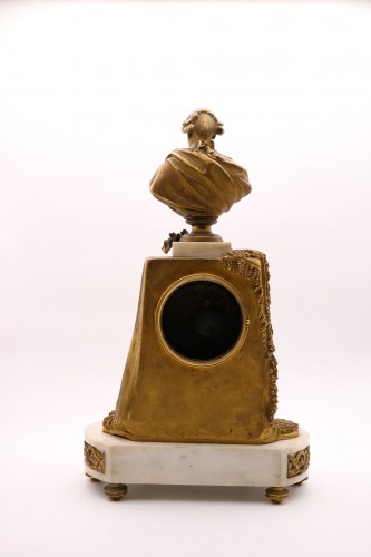 Horlogerie Pendule - Pendule en bronze doré et ciselé à la « palme du souvenir »