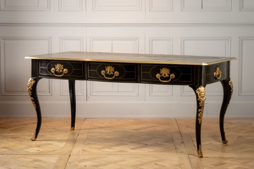 Mobilier Bureau et Secrétaire - Bureau plat de milieu démontable, époque Régence