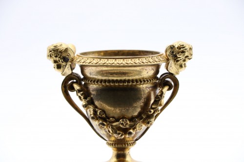 Paire de bougeoirs en bronze doré et jaspe de Sicile - Galerie Pellat de Villedon