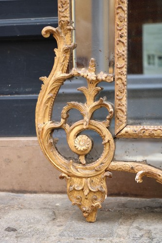 Régence - Miroir à parcloses en bois doré