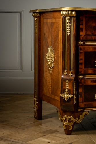 Mobilier Commode - Commode "Louis XIV" attribuée à Thomas Hache