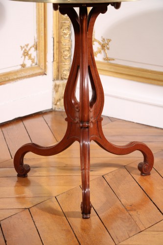 Mahogany tilting pedestal table stamped by Jean-Henri Riesener - Louis XVI