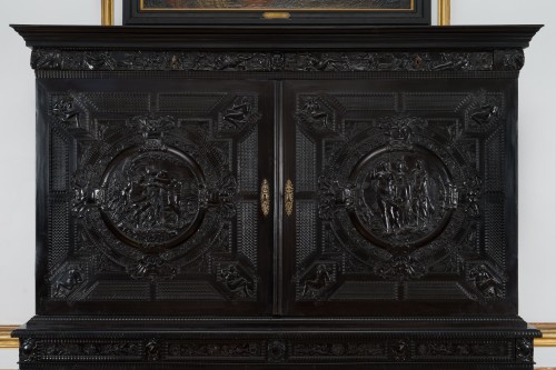 17th century Ebony cabinet - Furniture Style 