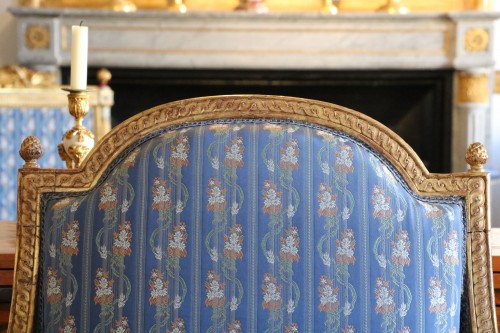 Bergère armchair in gilded wood stamped Nadal the elder - Louis XVI