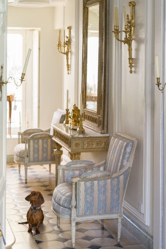 Wall Console and its Gilded and Cream Coloured Mirror - 