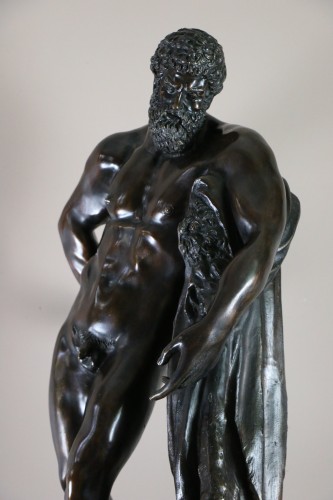  - Hercule Farnèse Bronze à patine brune, école italienne du 19è siècle