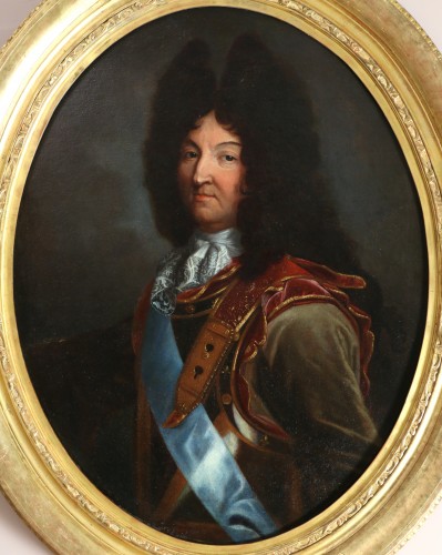Hyacinthe Rigaud (1659-1743) et Atelier- Portrait de Louis XIV (version de 1694) - Tableaux et dessins Style Louis XIV