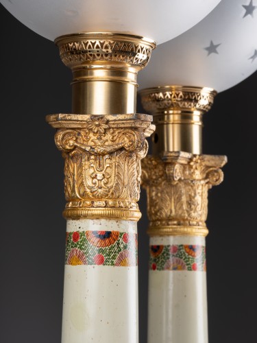 XIXe siècle - Rare paire de lampes Carcel d'époque Empire en tôle décorée de botehs