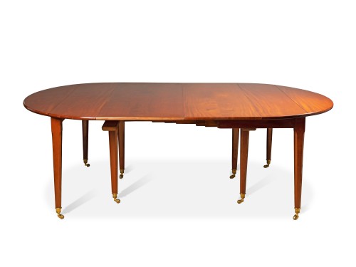 A Louis XVI solid mahogany extending dining table - Louis XVI